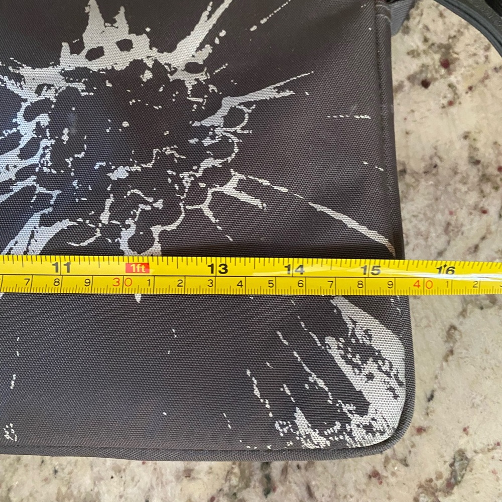 EUC 15” laptop bag with adjustable strap - Picture 4 of 5